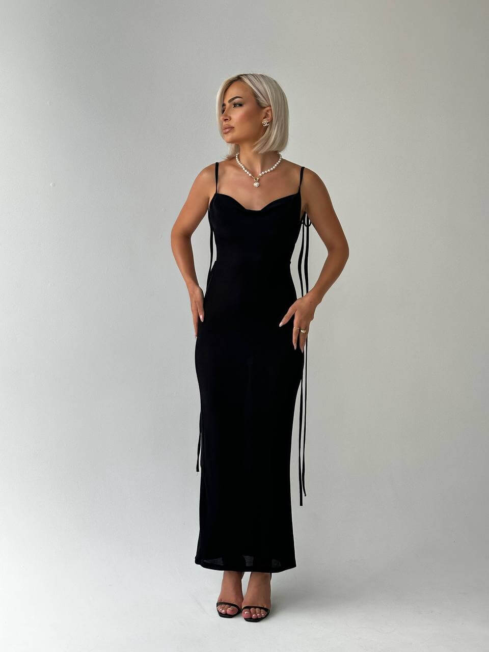 Backless Maxi Dress – Elegantes Rückenfreies Maxikleid